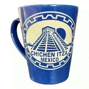 Etched Chichen Itzá Mexico blue & white coffee mug travel souvenir